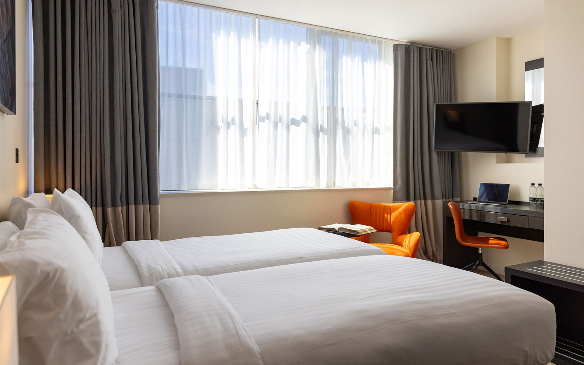 Double Room at Hotel Xanadu